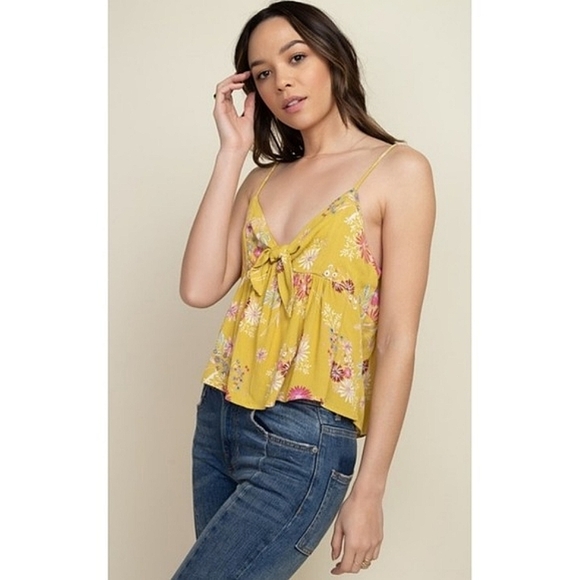 🆕🌿FLORAL PRINT CAMI🌿 - Picture 2 of 6